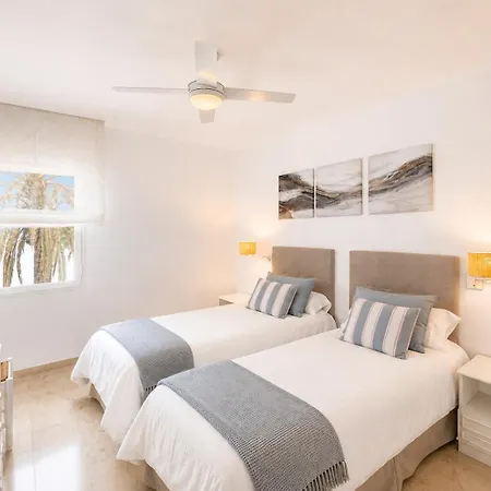 Apartment Penthouse With Seaviews By Kura Homes *