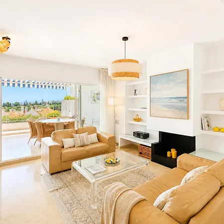 Penthouse With Seaviews By Kura Homes